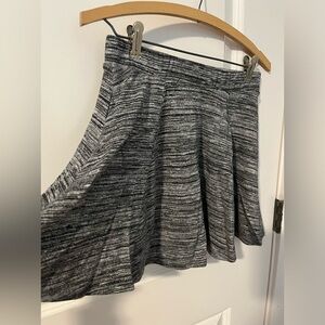 Women’s forever 21 skater skirt